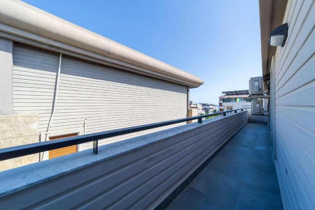 Lara'S Suite Antalya Exterior photo